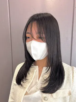 セミロング Iris by artina 武蔵小杉店【イリス バイ アルティナ】所属・🎼レイヤー/顔周り カット/nene♬のヘアスタイル