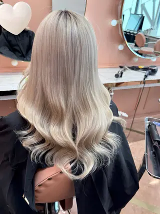 ロング カラー 大阪 梅田/ ハイトーン/エクステのヘアスタイル