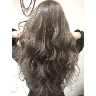 ロング カラー 井上 一平のヘアスタイル