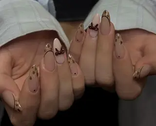 ネイル Pure&Rich Nailのネイルデザイン