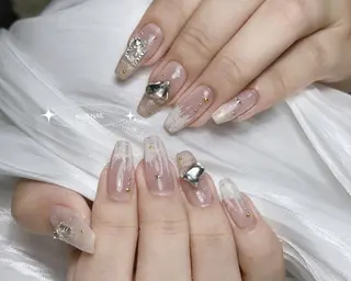 ネイル RINA 🤍のネイルデザイン