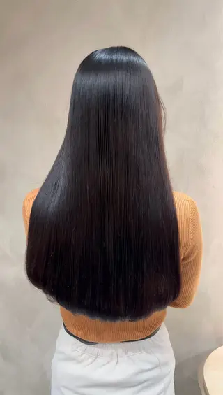 ロング L'EANE THE TOKYO所属・美顔形成カット｜青山 髪質改善｜三浦秀太郎のヘアスタイル