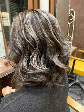 ミディアム カラー Re:ta Hair 飯田淳平のヘアスタイル