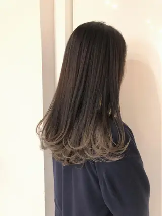 セミロング カラー ヘアアレンジ 【公式】amble luxe池袋東口🩷のヘアスタイル