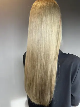 ロング Suimmie 田島のヘアスタイル