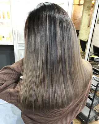 ミディアム カラー ヘアアレンジ 遠藤 拓馬のヘアスタイル