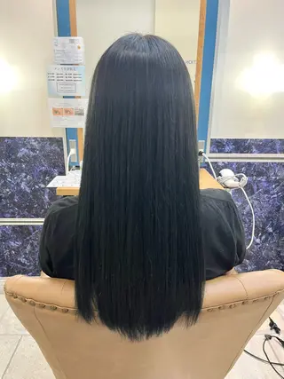 ロング カラー カラー/アイリスト 麻優のヘアスタイル