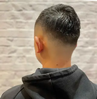 ショート メンズ 無料メンズカット❗️ 岡本晟我のヘアスタイル