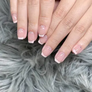 ネイル PEEKABOO京橋 EYE&NAILのマツエク・マツパデザイン