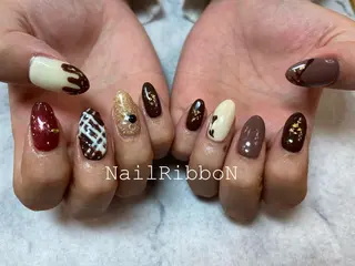 ネイル ネイルリボン 受付スタッフのネイルデザイン
