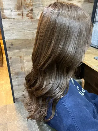 カラー 稲田 里菜のヘアスタイル