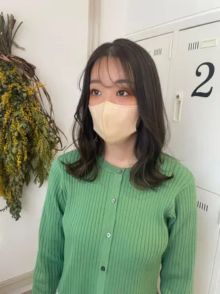 セミロング カラー パーマ ヘアアレンジ キッズ ネイル マツエク・マツパ アイブロウ belta.🌱 安藝夏花🌻のヘアスタイル