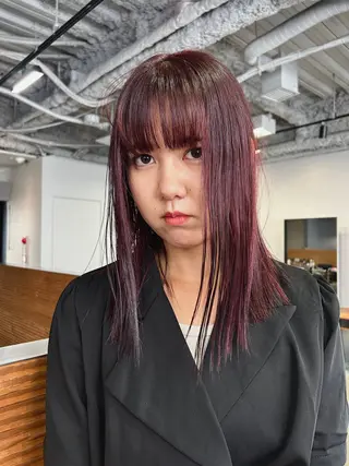 ミディアム ハイトーン特化/和音 【デザインカラー】のヘアスタイル