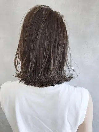 ミディアム カラー MOU namba ムウナンバのヘアスタイル