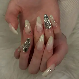 ネイル 🫧Yuri🫧 年始予約受付中🌟のネイルデザイン