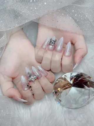 ネイル Queen Nail Salon所属・Queen Nail Salonのネイルデザイン