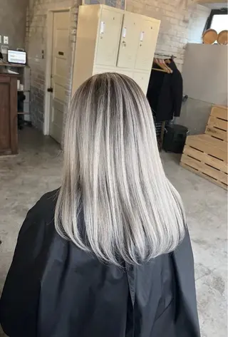 セミロング カラー ROBIN所属・指名数No.1 /NAOYAのヘアスタイル