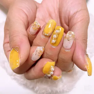 ネイル The Best Beauty受付担当のヘアスタイル