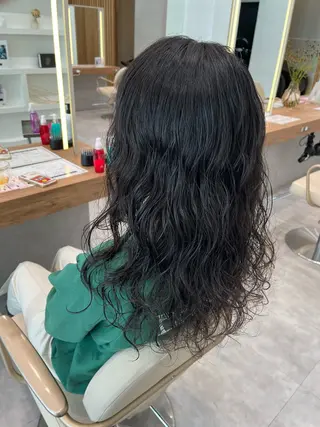 ロング パーマ 木野田 萌のヘアスタイル