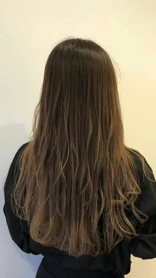 ロング カラー ブリーチなしWカラー /酸性ストレート河本のヘアスタイル