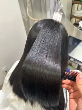 セミロング elena by artefice所属・a aのヘアスタイル