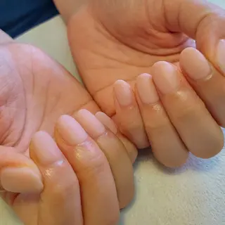 ネイル ジェヌインネイル 河内のネイルデザイン