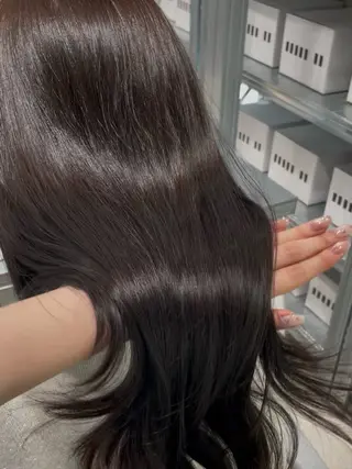 ロング カラー MINORI /レイヤーカットのヘアスタイル