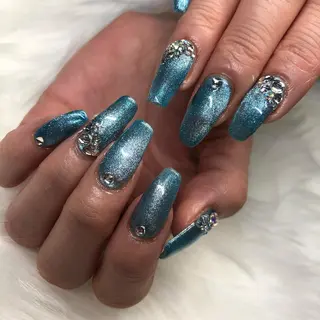 ロング カラー ヘアアレンジ キッズ ネイル マツエク・マツパ 福田 加奈のネイルデザイン