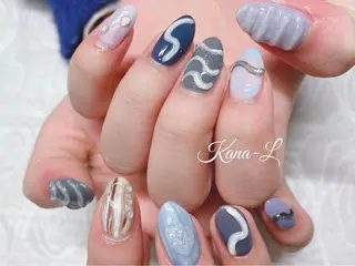 カラー ネイル 芦辺 香奈のネイルデザイン