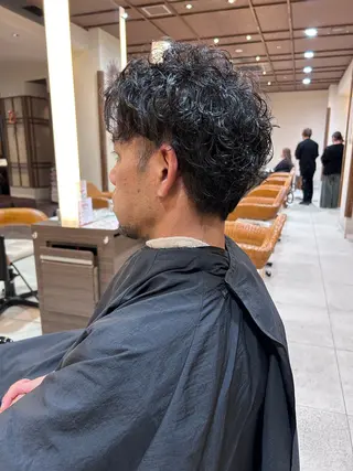 パーマ メンズ ボブ・暖色カラー🌟 渡辺瑚十音のヘアスタイル