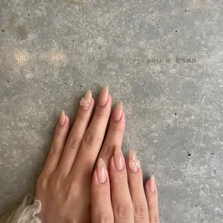 ネイル miki 🌿のネイルデザイン