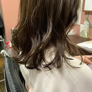 ミディアム カラー chouette シュエットのヘアスタイル