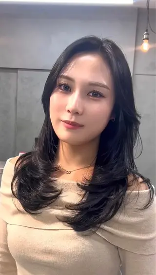 セミロング レイヤー×ツヤカラー 渋谷/kougaのヘアスタイル