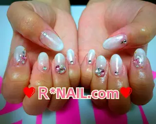 ネイル R*NAIL .comのネイルデザイン