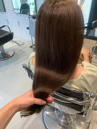 ロング カラー 透明感/オリーブ/ グレージュ/YUKAのヘアスタイル