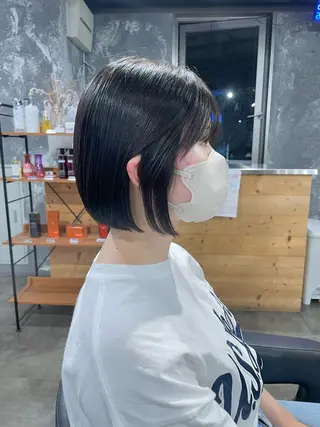 ショート カラー パーマ ヘアアレンジ メンズ キッズ ネイル マツエク・マツパ アイブロウ 透明感カラー・レイヤ ー🎀amika🎀のヘアスタイル