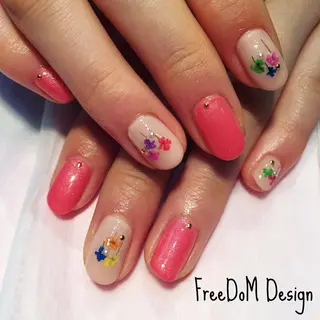 ネイル ＦreeDoＭ   Design所属・W KUMIのネイルデザイン