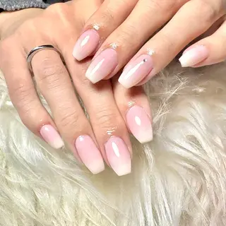 ネイル hohomi .のネイルデザイン