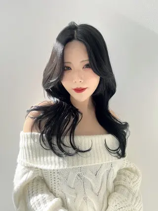 ロング カラー レイヤー/髪質改善 /透け感カラー/艶髪のヘアスタイル