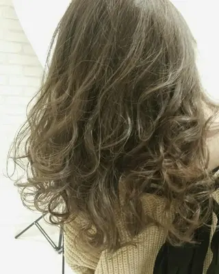 カラー 北野 親善のヘアスタイル