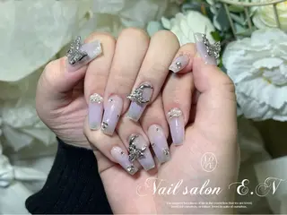 ネイル E.N🦋 長さ出し/持ち込みのネイルデザイン