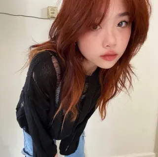 カラー 韓国アンニュイ/ アミのヘアスタイル