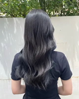 ロング Eletta PRODUCED BY ALLURE所属・本 咲蘭のヘアスタイル