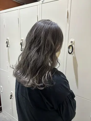 ロング カラー ings JAPAN所属・衣畑 綾香のヘアスタイル