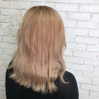 セミロング カラー 艶ハイトーン👑♡ NATSUKIのヘアスタイル