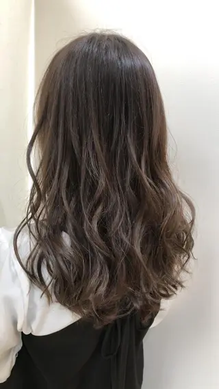 ロング 韓国風/オシャレ /縮毛矯正/滝口琴未のヘアスタイル