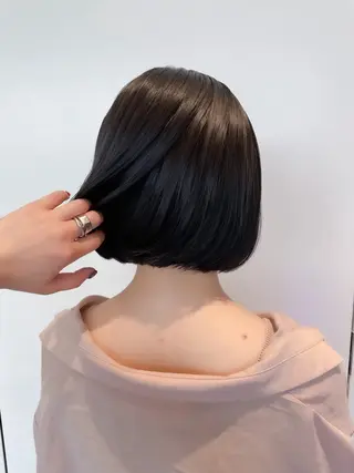 ショート カラー ヘアアレンジ ミニボブ/ブリーチ 🌈MISATOのヘアスタイル