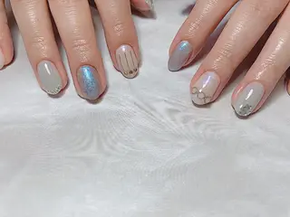 ショート カラー ネイル マツエク・マツパ illum hicariのネイルデザイン