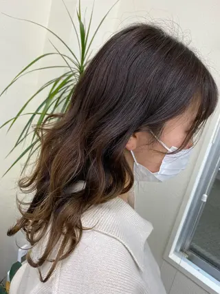 セミロング ヘアアレンジ 安澤 彩奈のヘアスタイル