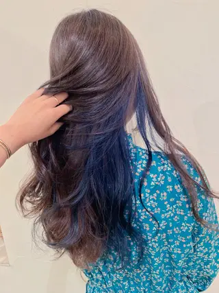 ロング カラー 乳井 悠香のヘアスタイル